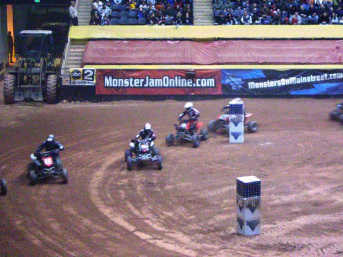 2008 MonsterTruckShow-050.jpg